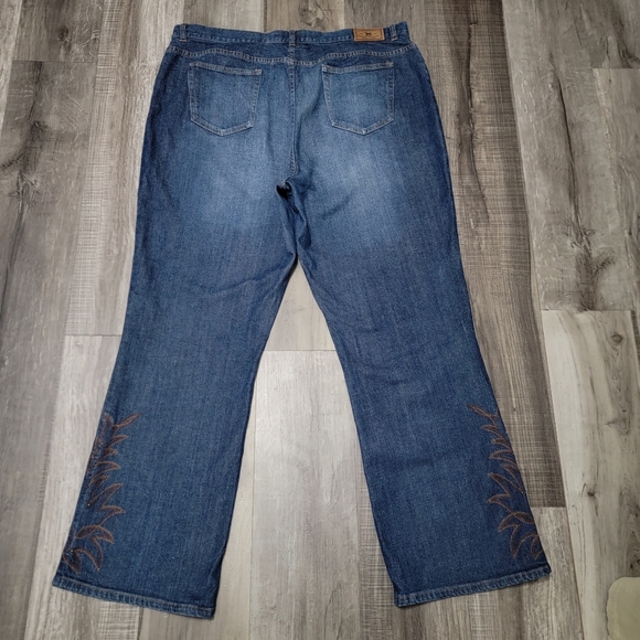 Lauren Ralph Lauren Bootcut Embroidered Jeans - Picture 2 of 12